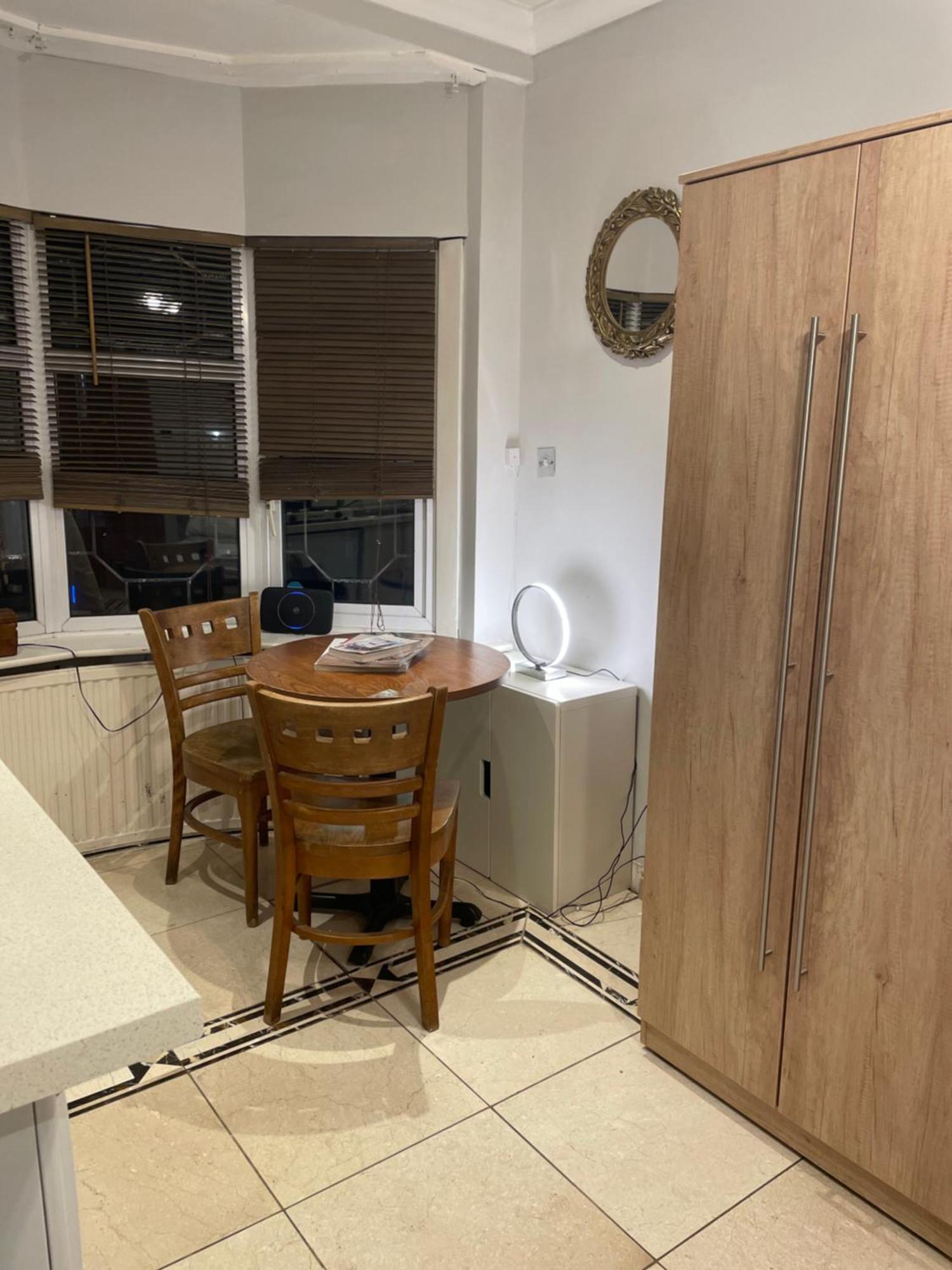 North London Studio Apartment Bagian luar foto
